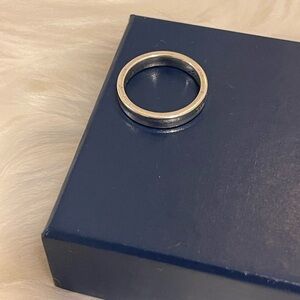 (PRICE IS FIRMED) 💯% Authentic Tiffany 1837, Narrow ring size 7